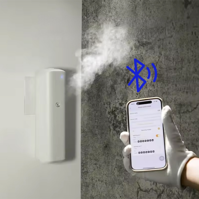 A60  Plug-In Scent Diffuser